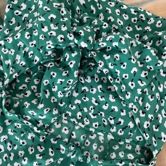 Faithful the Brand Playa Green Floral Print Jumpsuit Playsuit - Picture 12 of 13